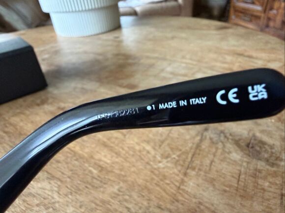 Fashion Oversized Sunglasses with Case – Like New main image 7